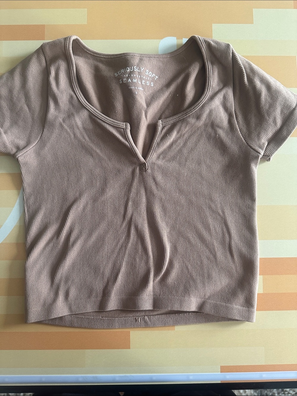Aeropostale Ribbed Short Sleeve Crop Top - Taupe